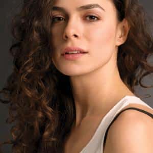 Ozge Ozpirincci Turkish Actress
