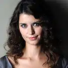 Beren Saat as Bihter