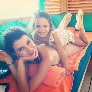 Beren Saat funny photo with child