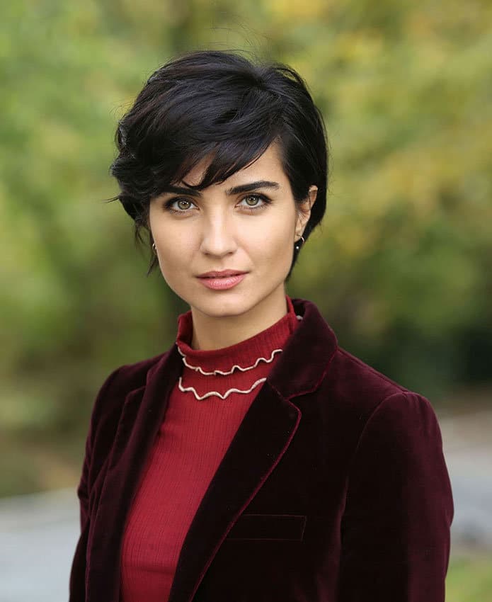 Tuba Buyukustun