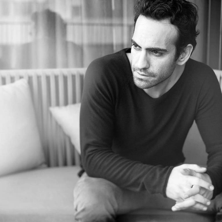 Bugra Gulsoy: Tv Series, Biography - Turkish Drama
