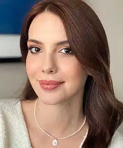 Selen Soyder - Actress