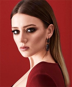 Gizem Karaca - Actress