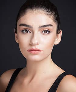 Hazar Erguclu - Actress