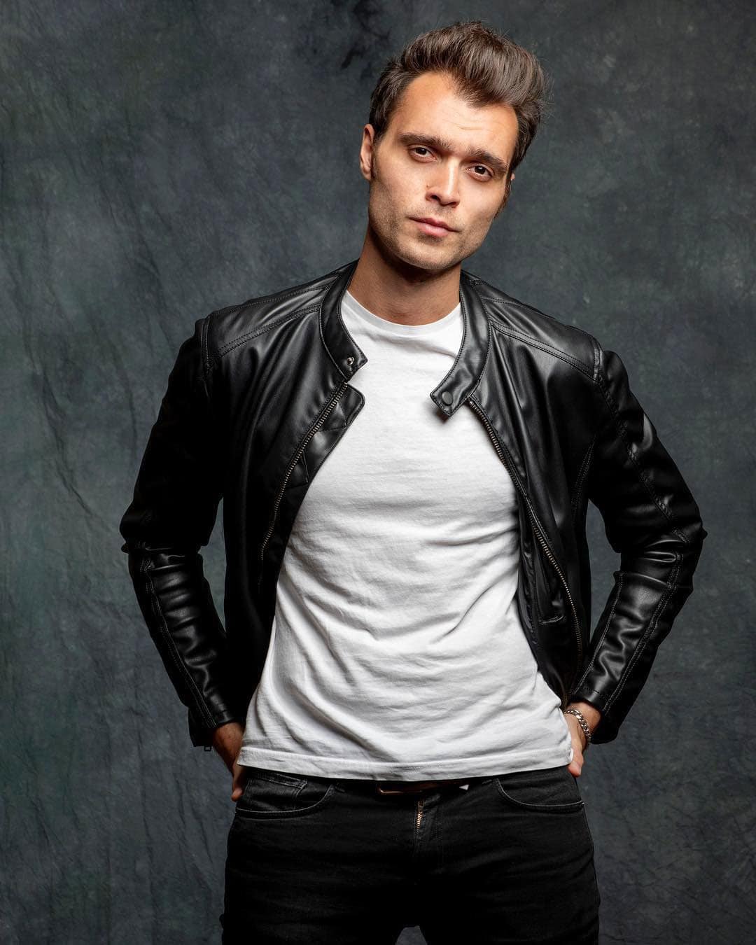 Hakan Kurtas: Tv Series, Biography, Height - Turkish Drama