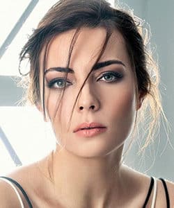 Burcu Kara - Actress