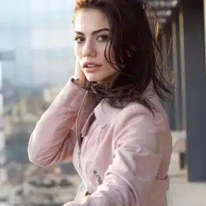 Demet Ozdemir as Asli in Strawberry Smell (Cilek Kokusu)