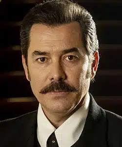 Fikret Kuskan - Actor