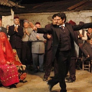 Mehmet Ali Nuroglu dancing in wedding