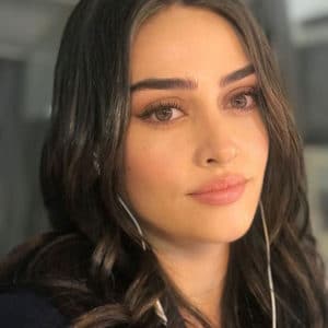 Esra Bilgic - Actress