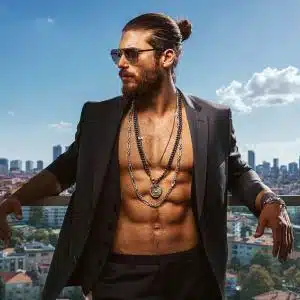 Can Yaman Six Pack