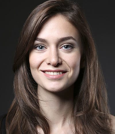 Seren Deniz Yalcin Turkish Actress Featured