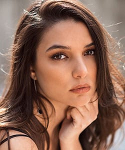 Damla Colbay - 1 Damla Colbay - Actress