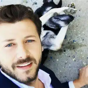 Umit Ibrahim Kantarcilar and dog selfy