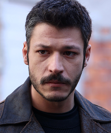 Kubilay Aka - Actor