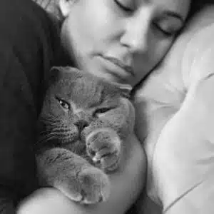 Iclal Aydin and Her Cat