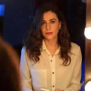 Ebru Ozkan as Melek Ozden in Falcon Crest (Sahin Tepesi) Turkish Drama