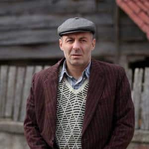 Ahmet Saracoglu as Tahsin in Leaf Cast