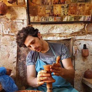 Ali Yagci - pottery making