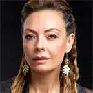 Ozge Ozder as Sara Kohen