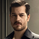 Cagatay Ulusoy as Esref Tek