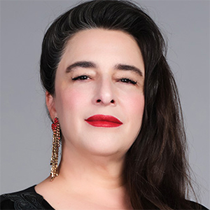 Esra Dermancioglu as Hikmet
