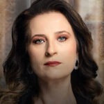 Yesim Ceylan as Ayfer